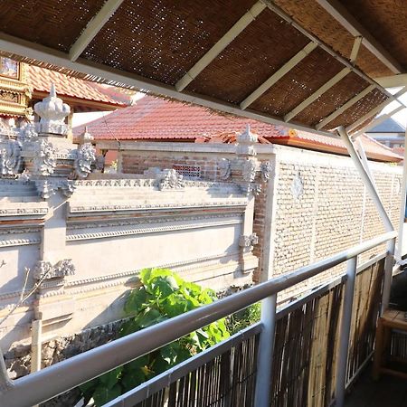 Kris Kos Hotel Canggu Екстериор снимка