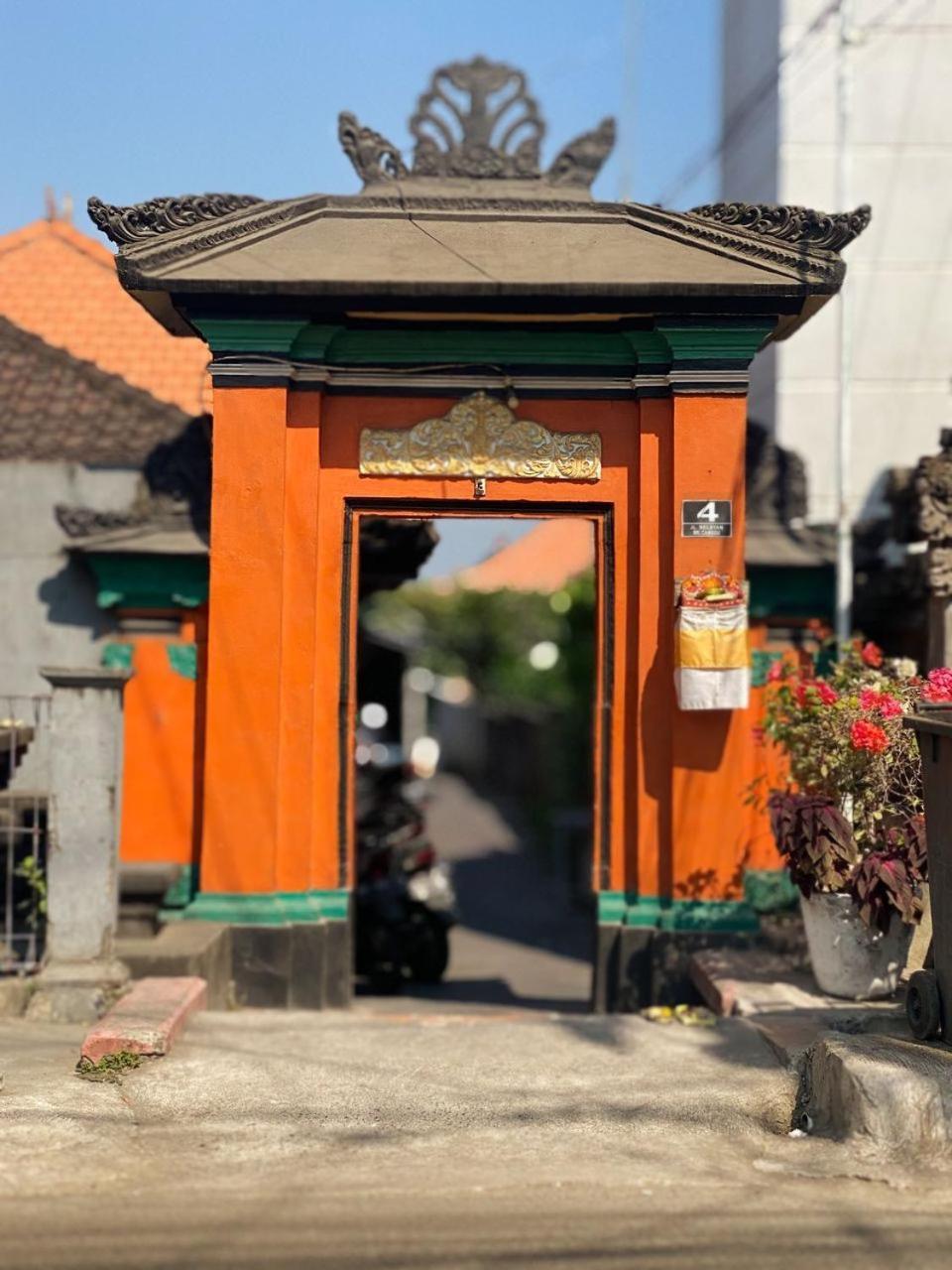 Kris Kos Hotel Canggu Екстериор снимка