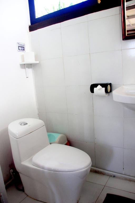 Kris Kos Hotel Canggu Екстериор снимка
