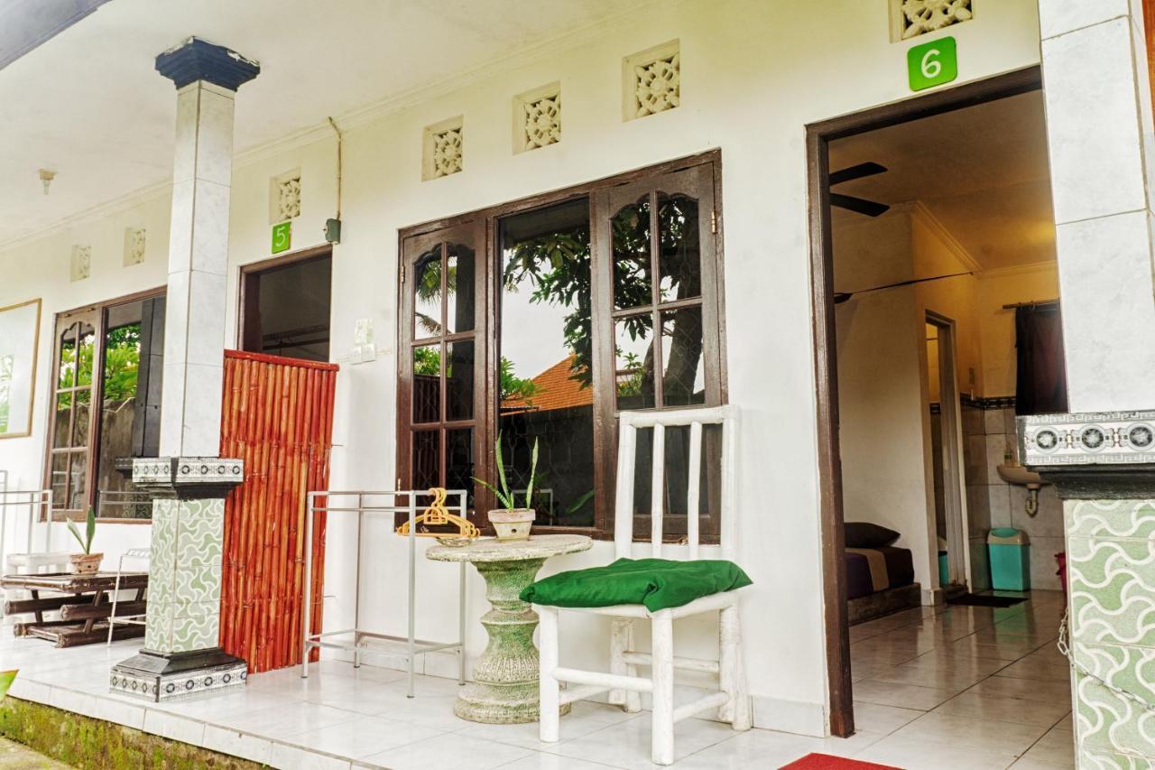 Kris Kos Hotel Canggu Екстериор снимка
